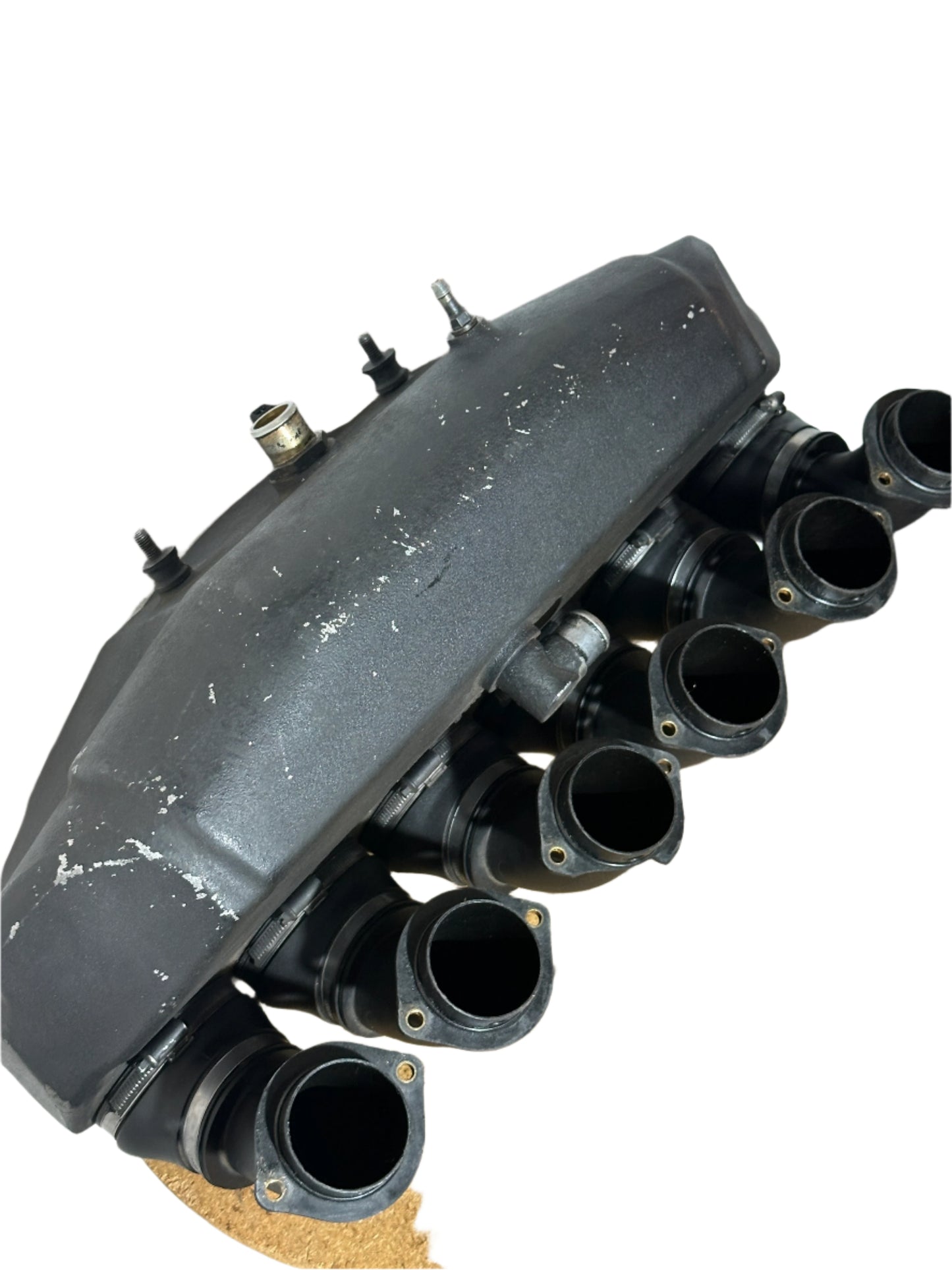 S50B32 Intake Plenum Chamber