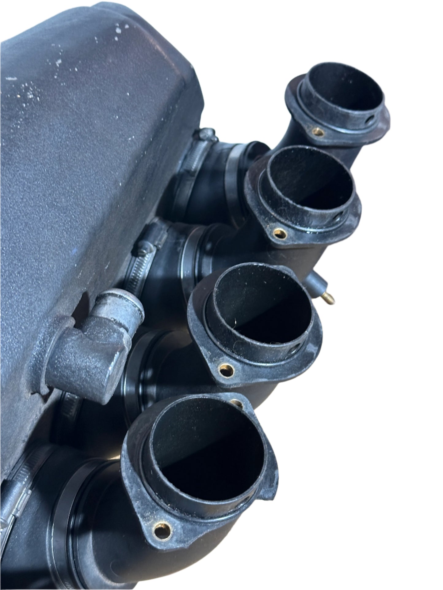 S50B32 Intake Plenum Chamber