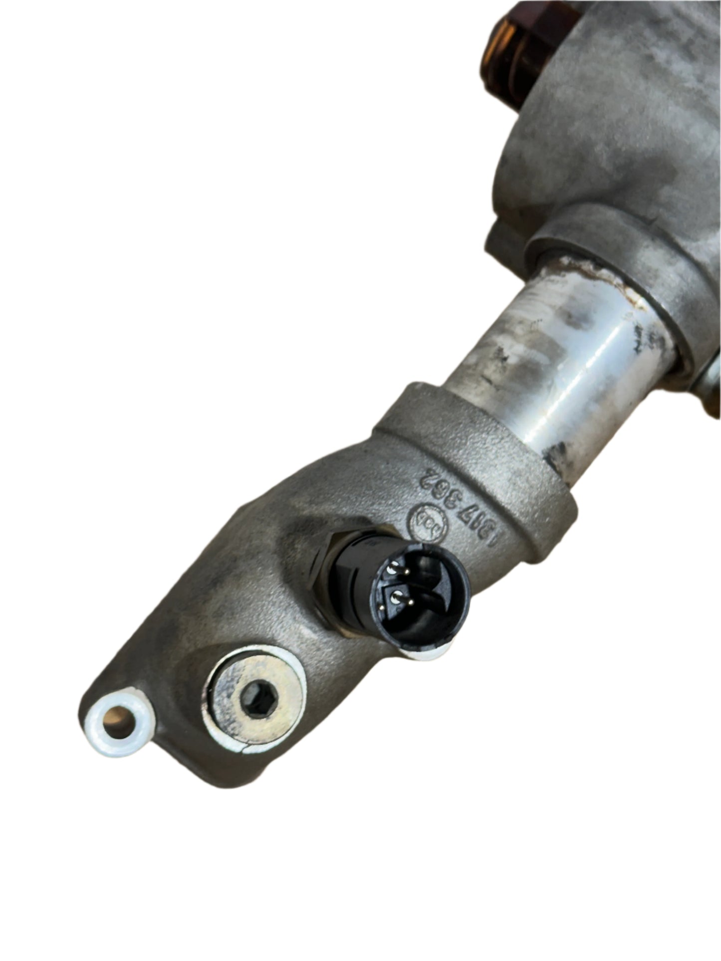 S50 B32 Thermostat Housing